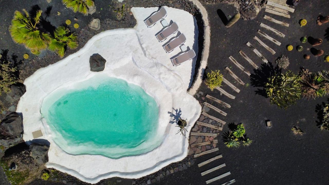 Luxe Ecovilla Listan Uga Екстериор снимка