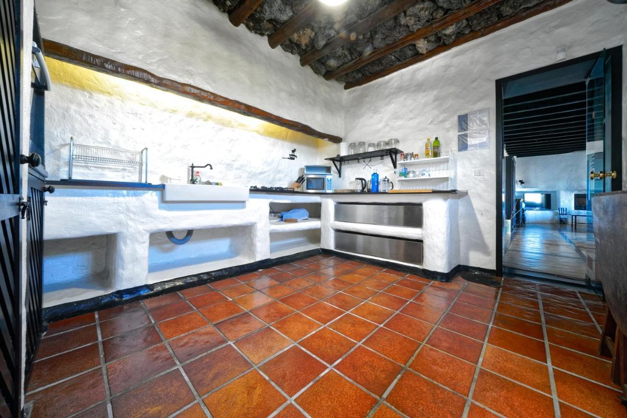 Luxe Ecovilla Listan Uga Екстериор снимка